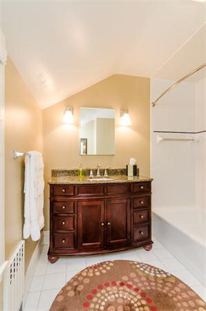 22 Chisholm Road Winchester, MA 01890 - Photo 21 of 26 Gallery Image 21