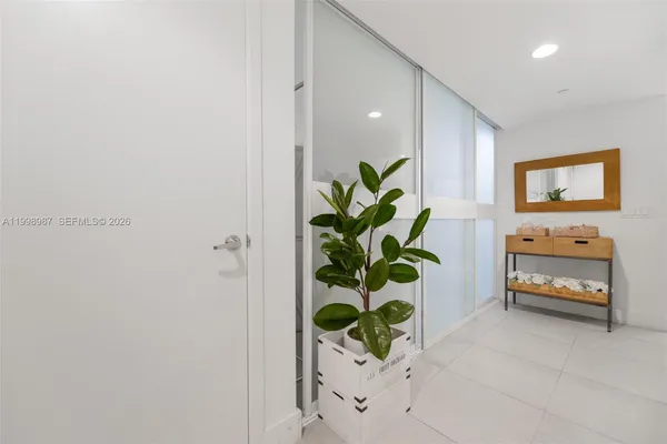 $5,900 | 1010 Brickell Avenue, Unit 2906, Miami, FL 33131