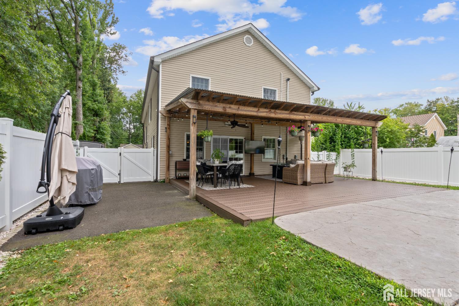 695 Spruce Road North Brunswick, NJ 08902 - Photo 56 of 63