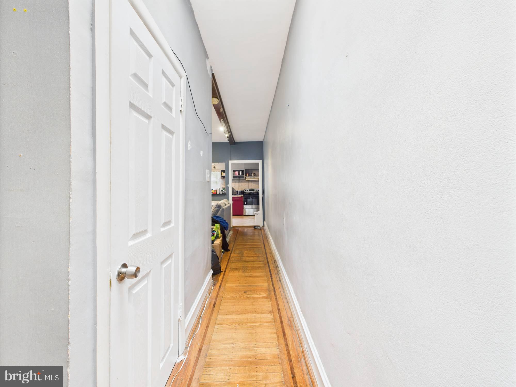 4073 West Ford Road Philadelphia, PA 19131 - Photo 35 of 50 a view of entryway