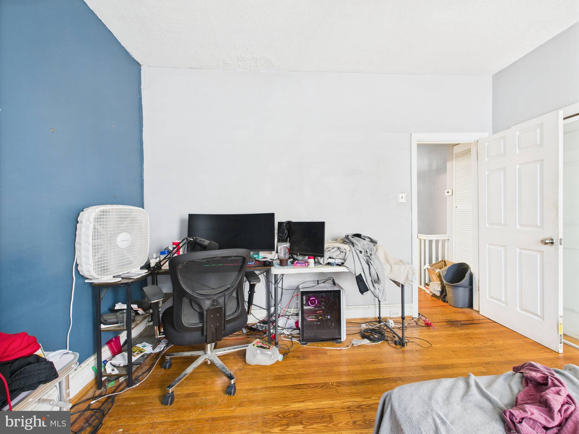 4073 West Ford Road Philadelphia, PA 19131 - Photo 50 of 50 a view of a workspace with furniture