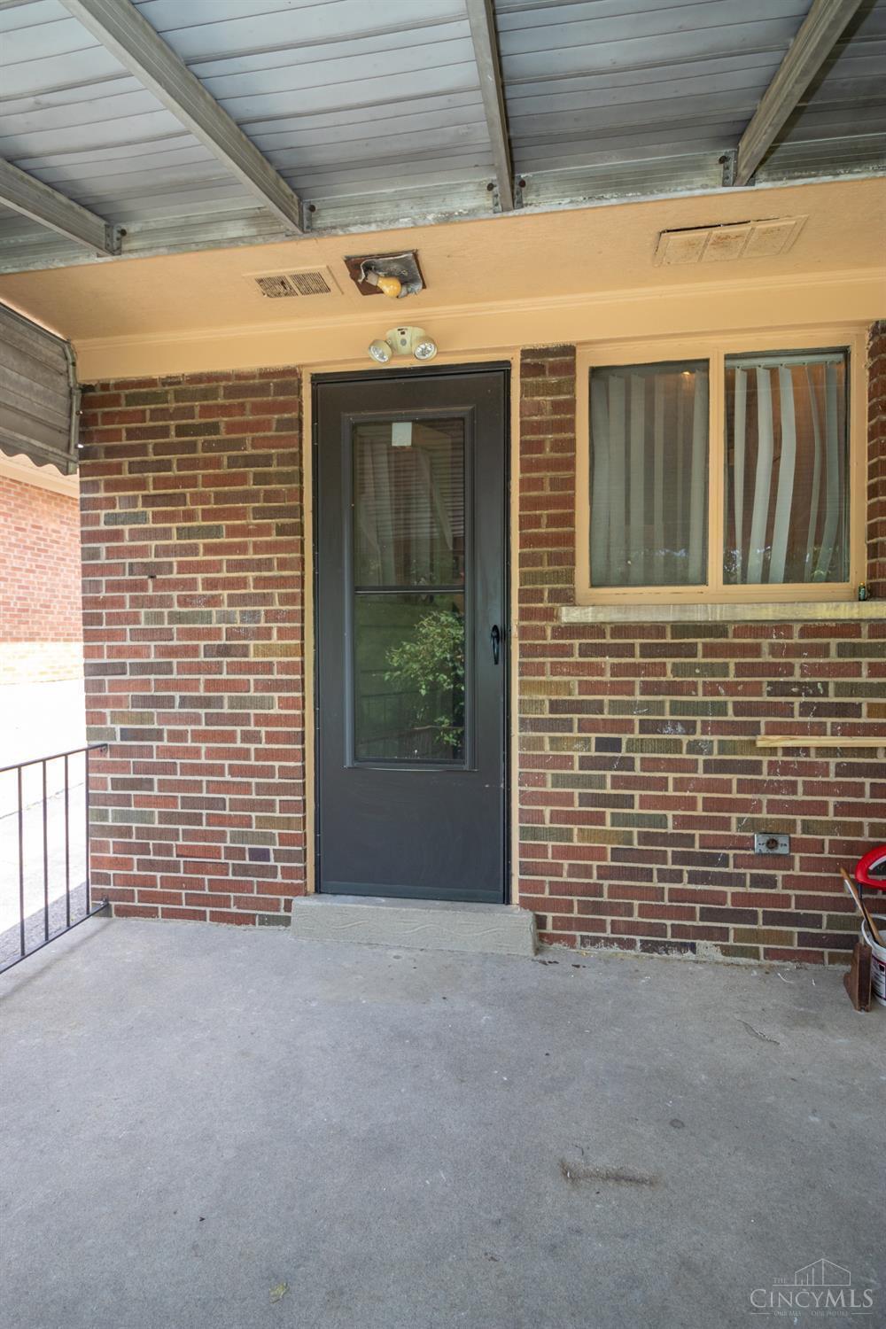 7965 Stillwell Road Cincinnati, OH 45237 - Photo 35 of 38
