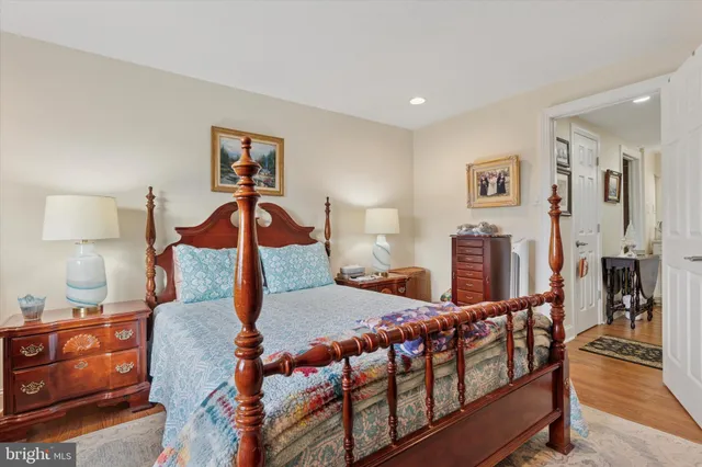 $165,500 | 100 West Avenue, Unit 609 SOUTH/F9, Jenkintown, PA 19046