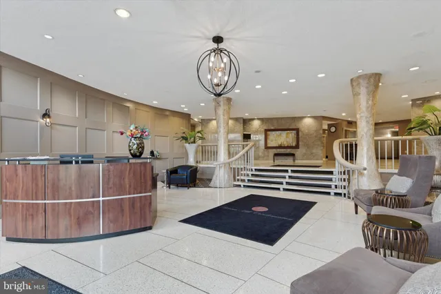 $165,500 | 100 West Avenue, Unit 609 SOUTH/F9, Jenkintown, PA 19046