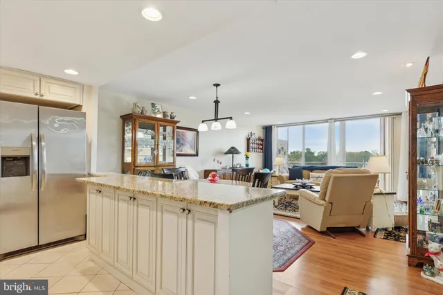 $165,500 | 100 West Avenue, Unit 609 SOUTH/F9, Jenkintown, PA 19046