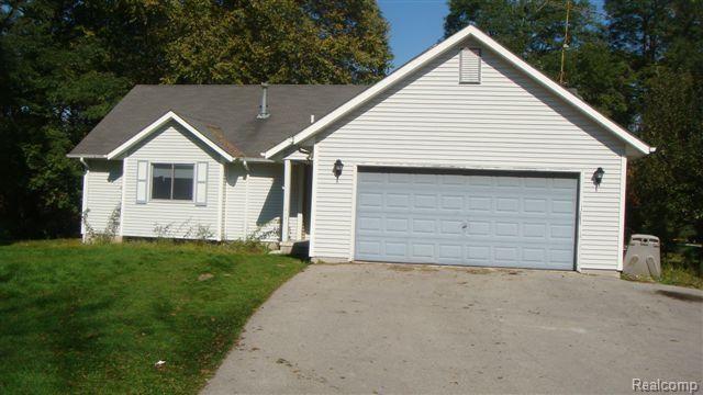 7660 Sparling Road Goodells, MI 48027 - Photo 1 of 5 DSC01067 (Small)