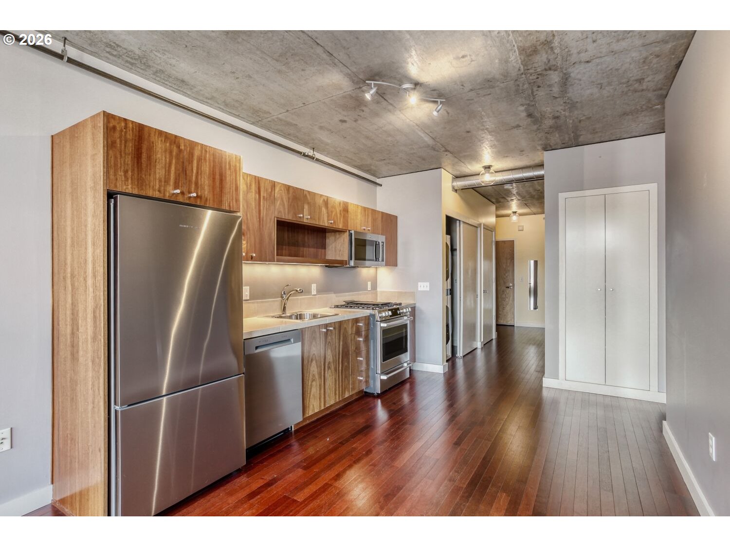 1926 West Burnside Street, Unit 311 Portland, OR 97209 - Photo 4 of 27