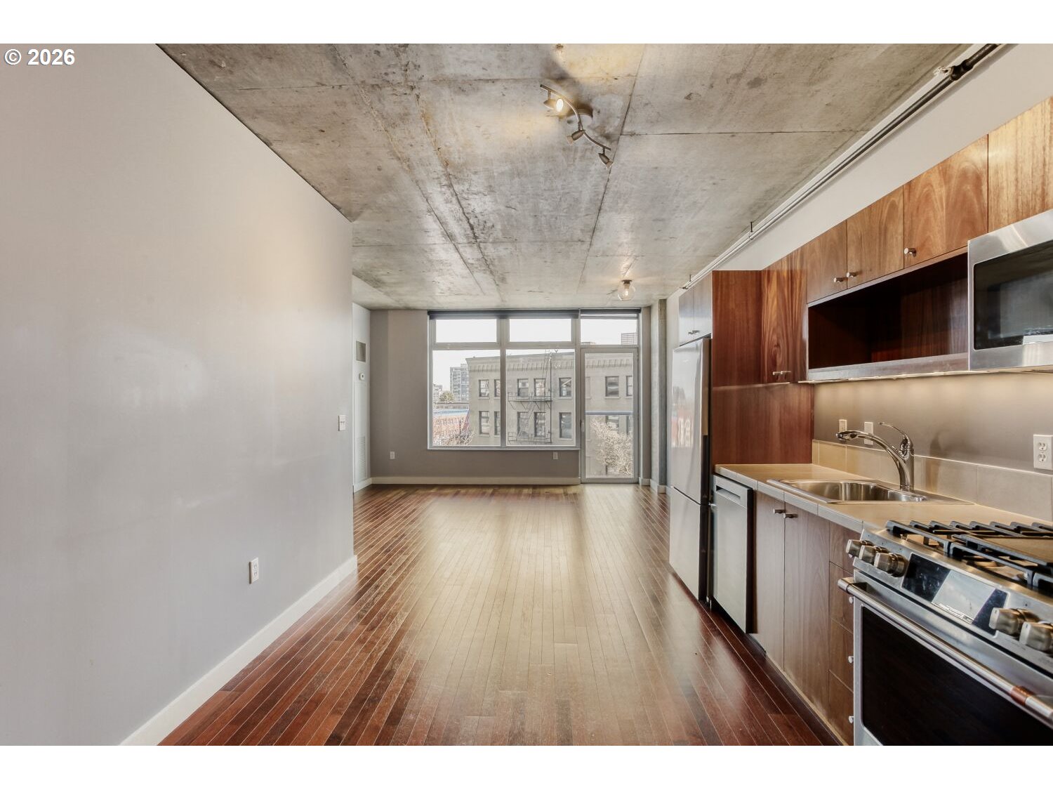 1926 West Burnside Street, Unit 311 Portland, OR 97209 - Photo 5 of 27