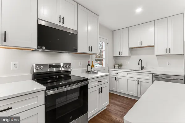 $4,950 | 400 North Madison Street, Arlington, VA 22205