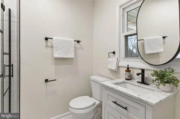 $4,950 | 400 North Madison Street, Arlington, VA 22205
