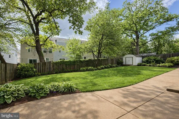 $4,950 | 400 North Madison Street, Arlington, VA 22205