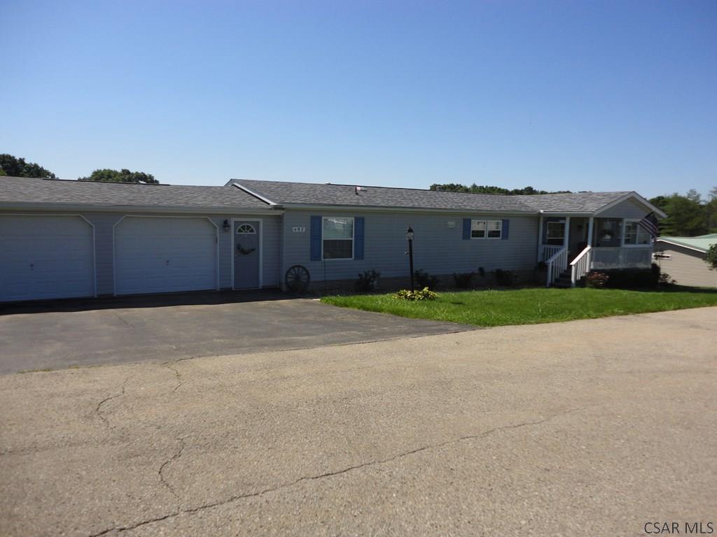 197 Rachael Lane Somerset, PA 15501 - Photo 3 of 23