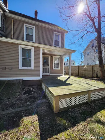 $2,400 | 14 Union Street, Manchester, CT 06042