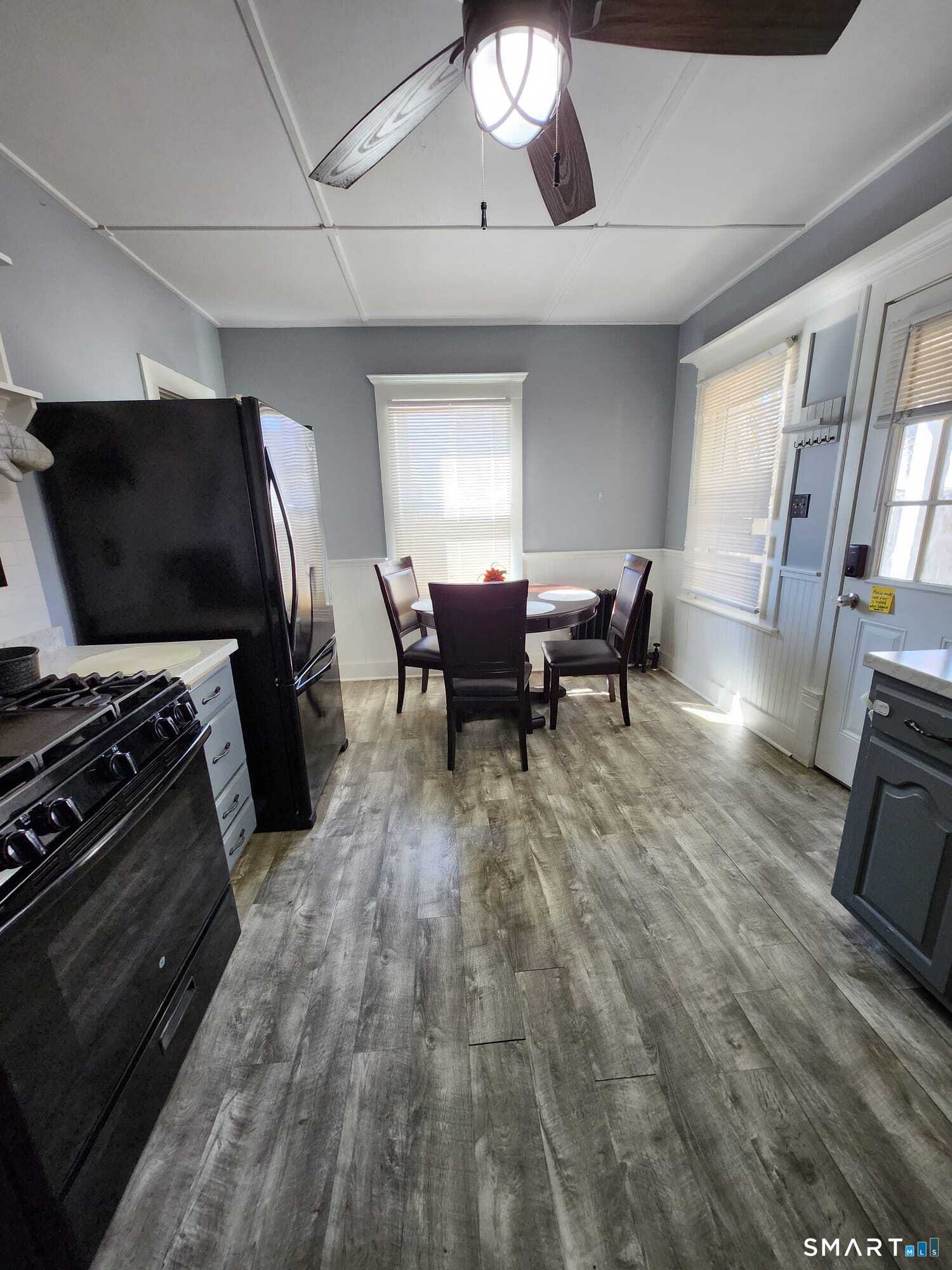 14 Union Street Manchester, CT 06042 - Photo 2 of 26