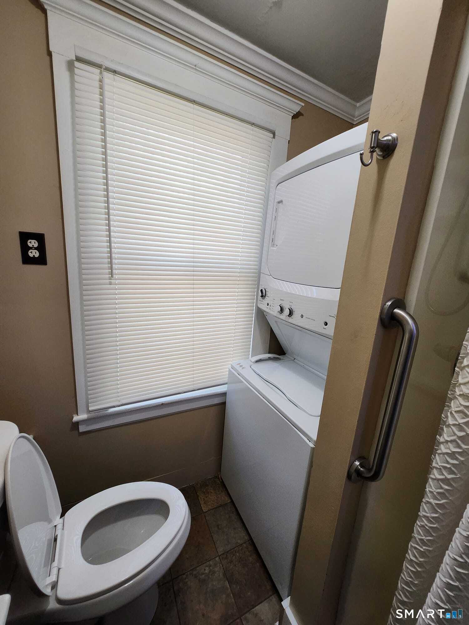 14 Union Street Manchester, CT 06042 - Photo 25 of 26