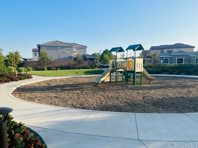 610 West Woodcrest Street Rialto, CA 92376 - Photo 31 of 33 a view of outdoor space
