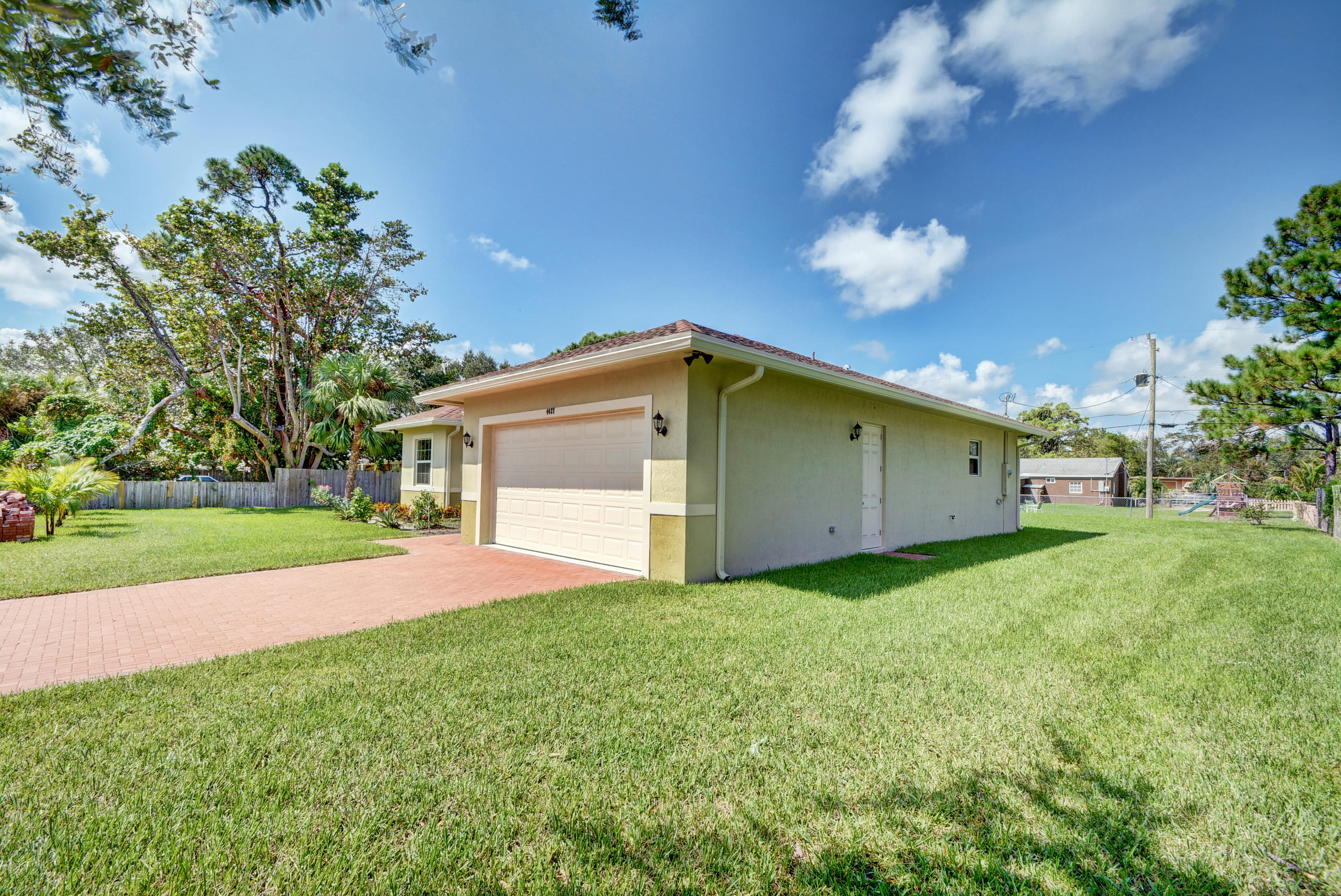 4427 Dale Road Palm Springs, FL 33406 - Photo 30 of 38 SPS_1395_6_7_8_9