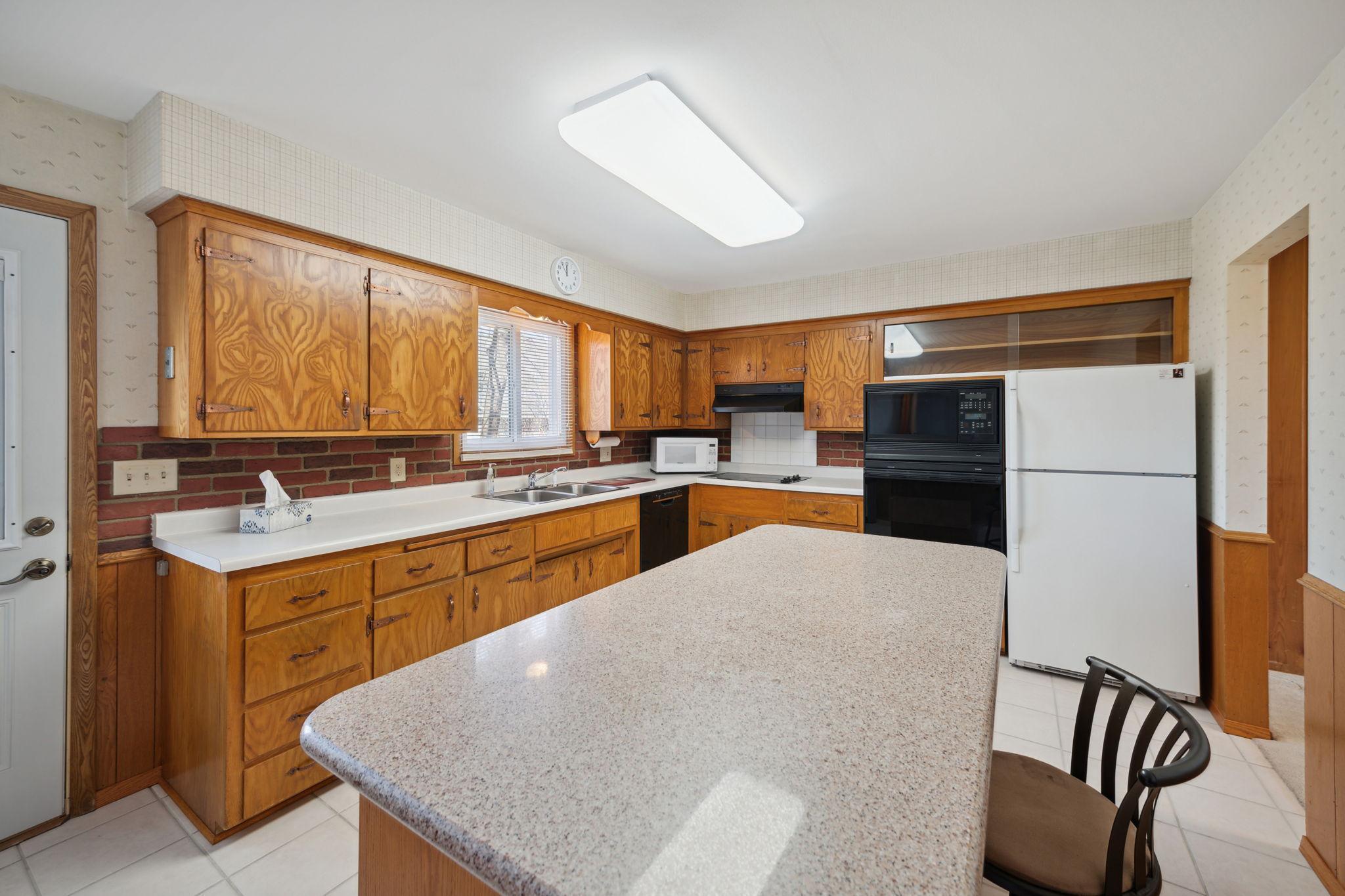 85 West Road Circle Pines, MN 55014 - Photo 12 of 30 Gallery Image 12