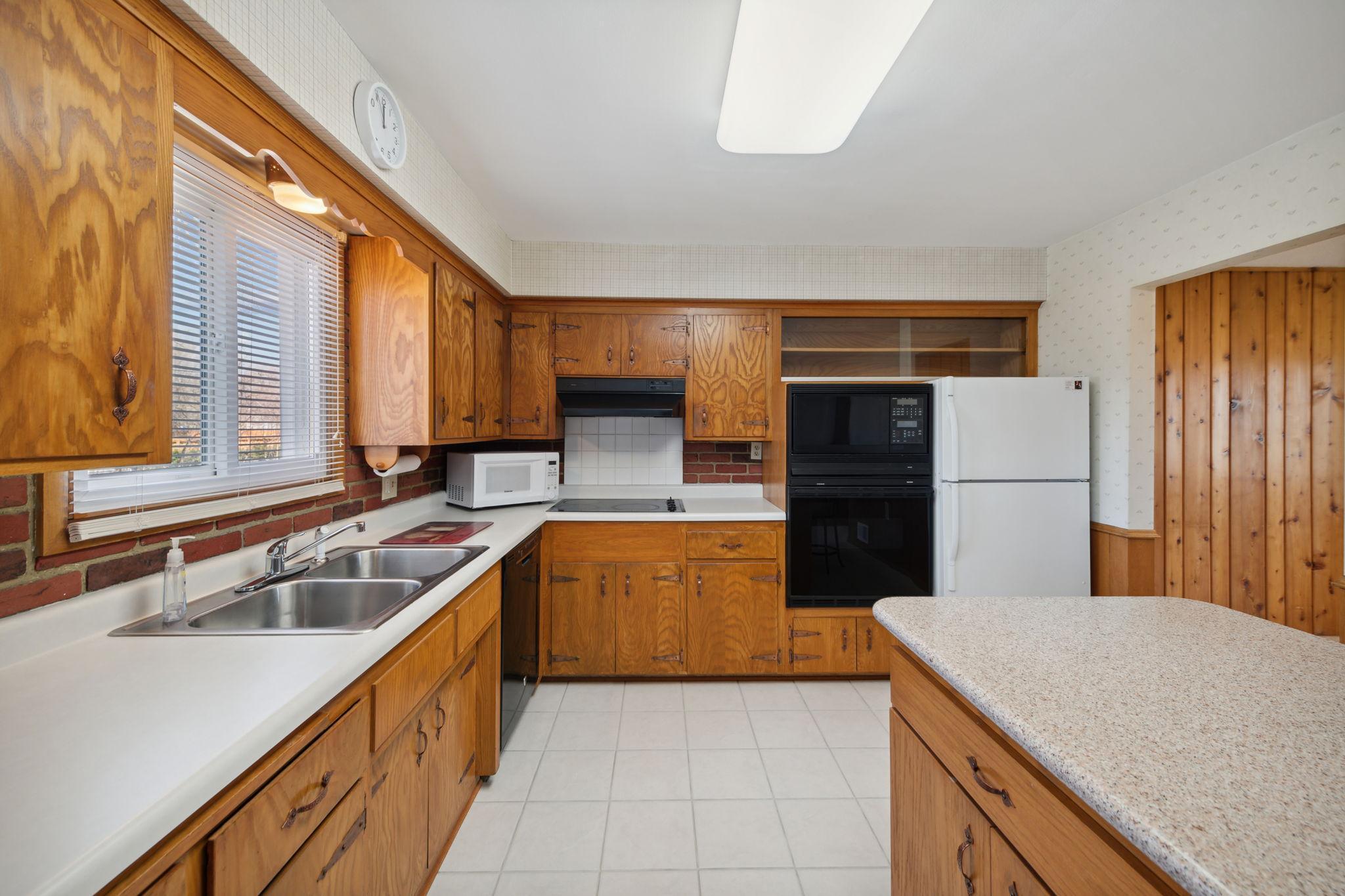 85 West Road Circle Pines, MN 55014 - Photo 14 of 30 Gallery Image 14