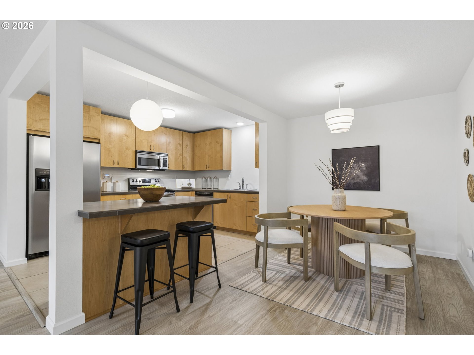 200 Southwest Burnham Road, Unit 303 Lake Oswego, OR 97034 - Photo 8 of 32