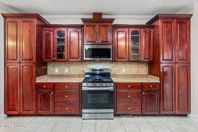 $659,900 | 504 Lynnwood Drive, Athens, TN 37303