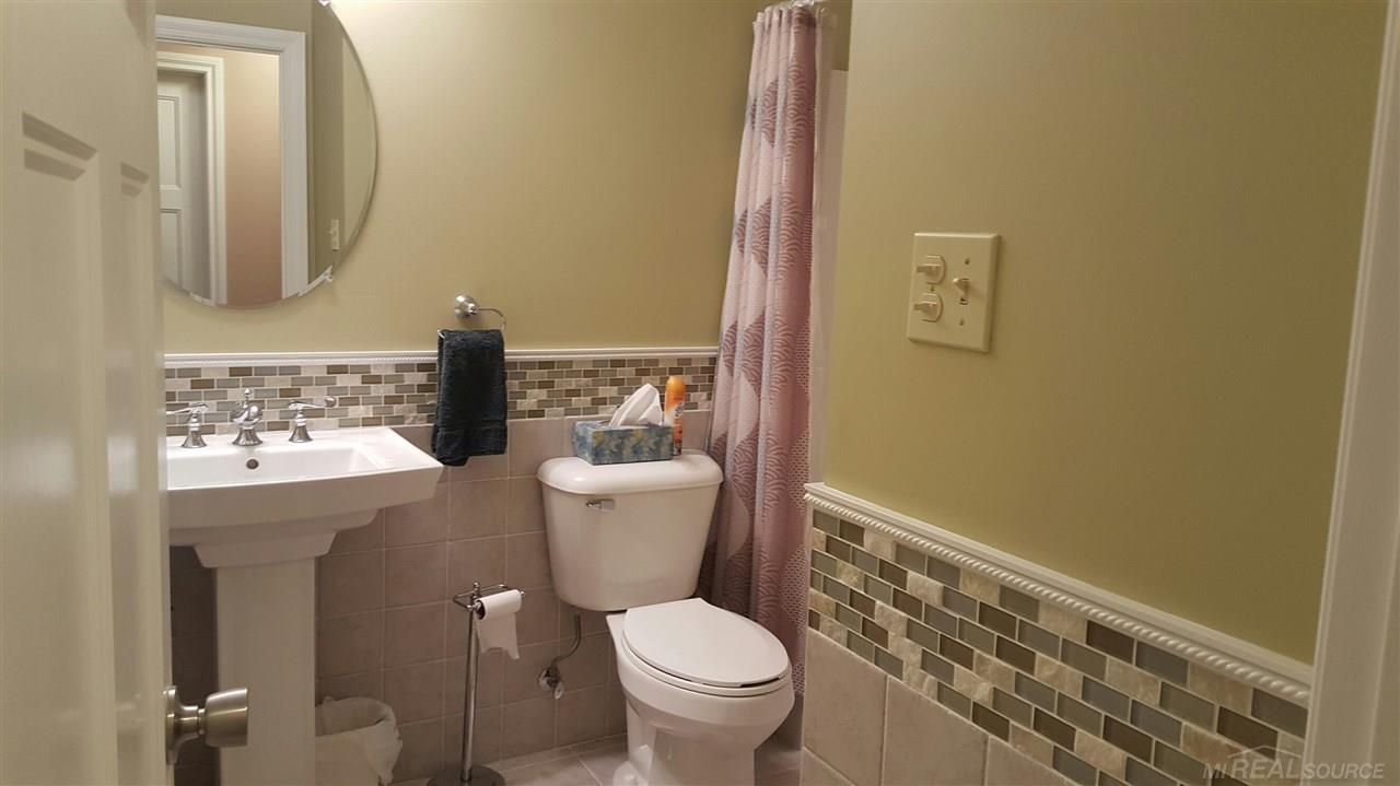 7323 Joy Road Lexington, MI 48450 - Photo 4 of 9 31268751-3.JPG