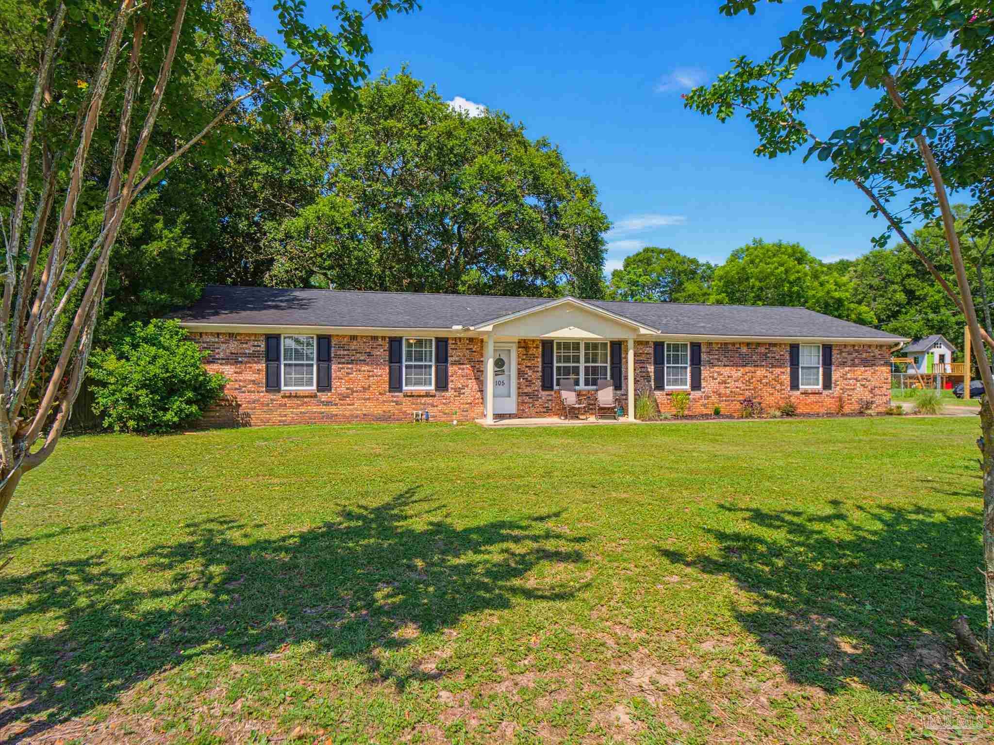 105 Beland Road Pensacola, FL 32534 - Photo 3 of 61