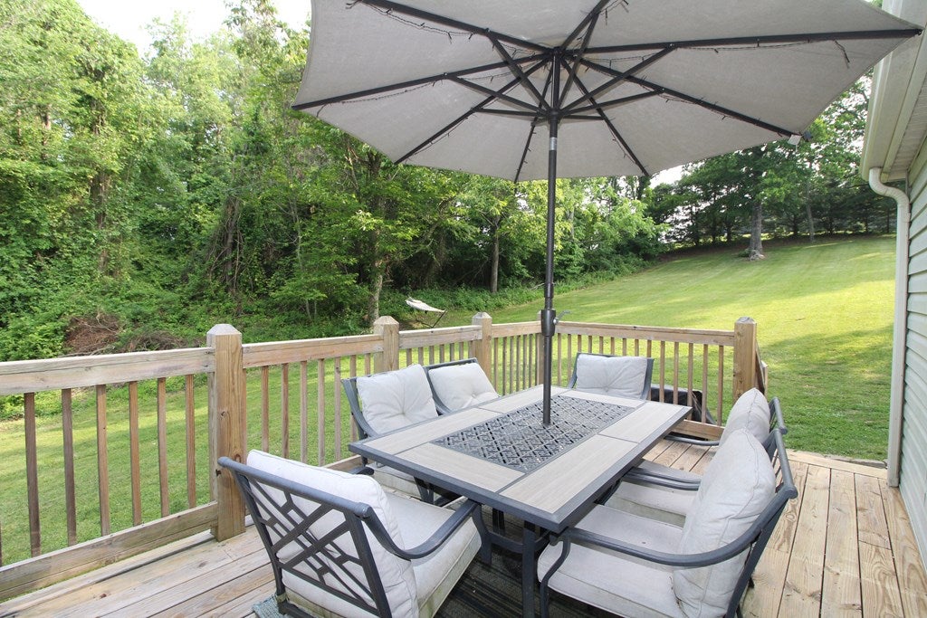 294 Deer Ridge Road Hillsville, VA 24343 - Photo 3 of 81 Gallery Image 3