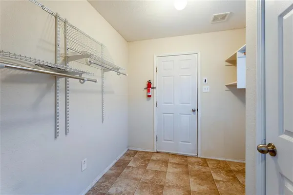 $2,400 | 4816 Sapphire Lane, Granbury, TX 76049