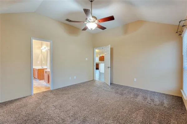 $2,400 | 4816 Sapphire Lane, Granbury, TX 76049