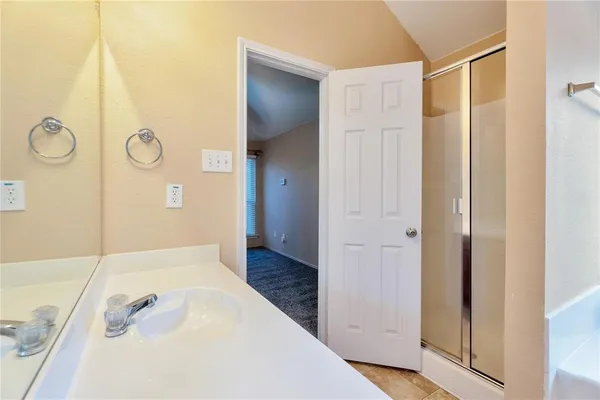 $2,400 | 4816 Sapphire Lane, Granbury, TX 76049