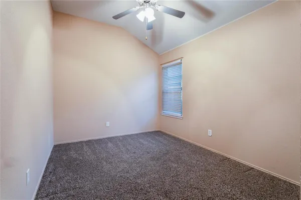 $2,400 | 4816 Sapphire Lane, Granbury, TX 76049