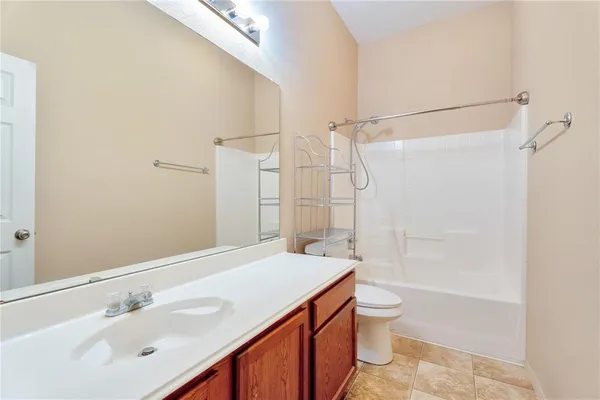 $2,400 | 4816 Sapphire Lane, Granbury, TX 76049