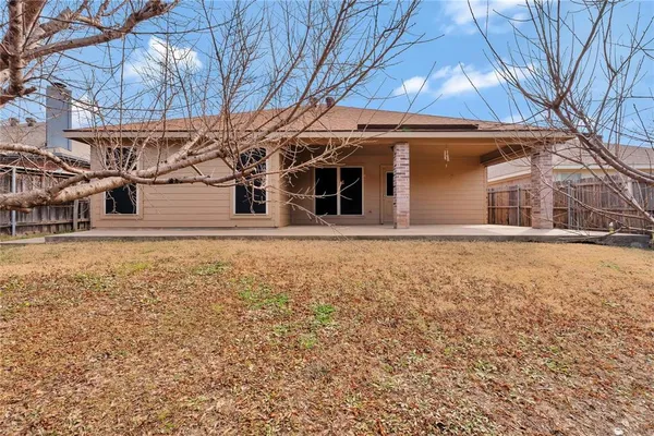 $2,400 | 4816 Sapphire Lane, Granbury, TX 76049