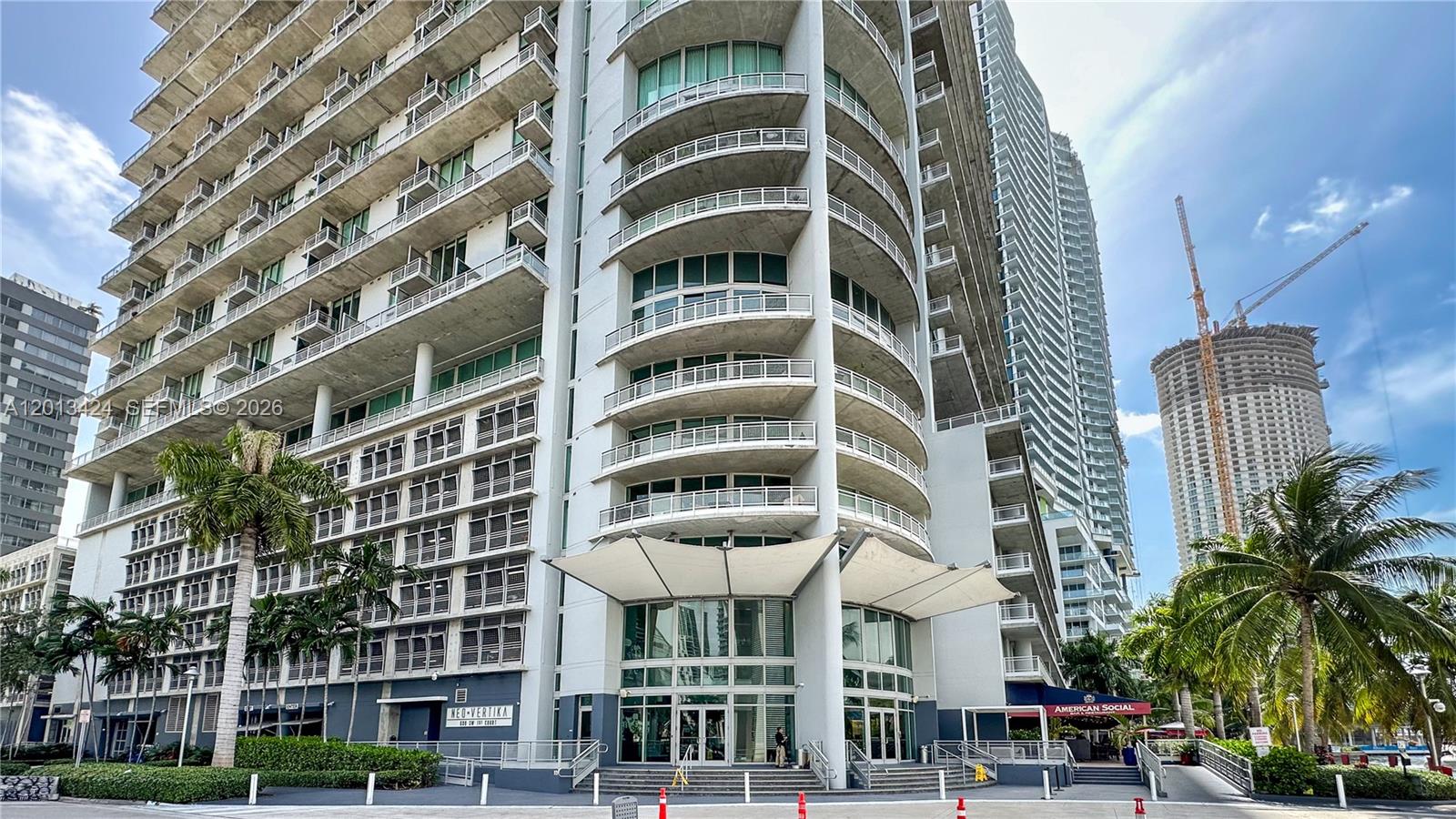690 Southwest 1st Court, Unit 1034 Miami, FL 33130 - Photo 1 of 12 front view of a building