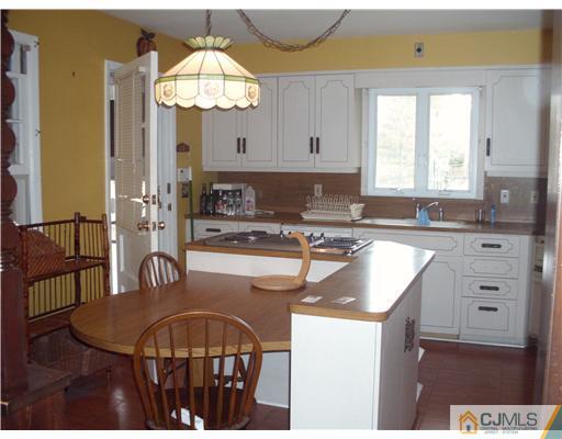 119 McGuffy Road Somerset, NJ 08873 - Photo 4 of 15 Gallery Image 4