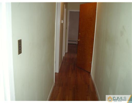 119 McGuffy Road Somerset, NJ 08873 - Photo 5 of 15 Gallery Image 5