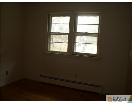 119 McGuffy Road Somerset, NJ 08873 - Photo 6 of 15 Gallery Image 6
