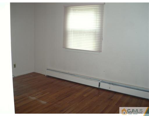 119 McGuffy Road Somerset, NJ 08873 - Photo 7 of 15 Gallery Image 7