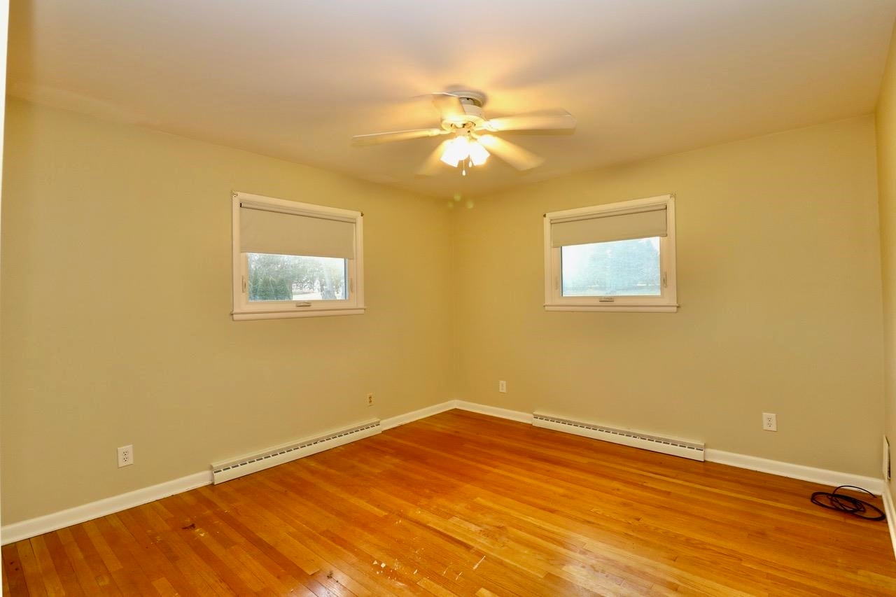 2433 Radford Road Dubuque, IA 52002 - Photo 10 of 28 Gallery Image 10