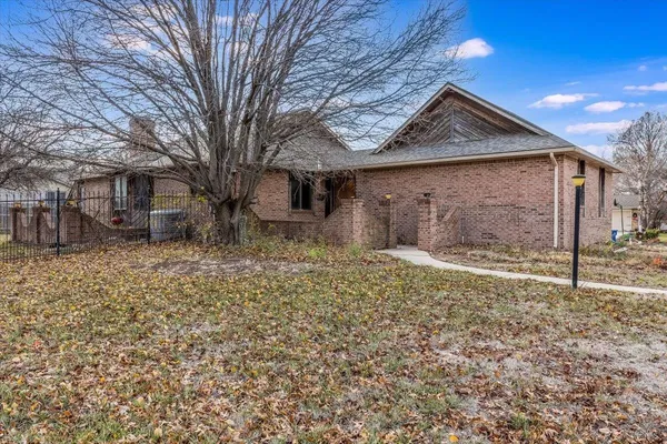 $220,000 | 795 South Whippoorwill Road, Derby, KS 67037