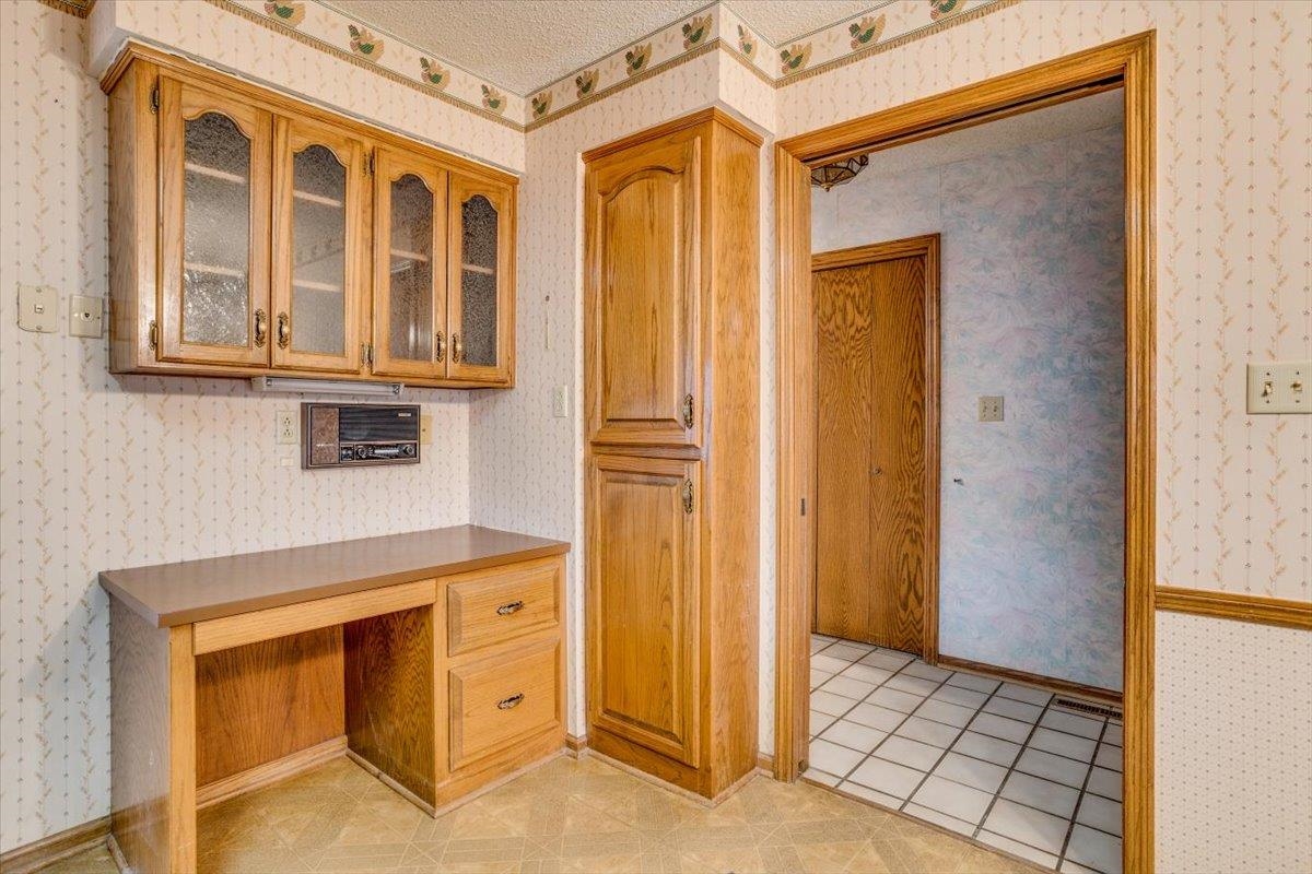 795 South Whippoorwill Road Derby, KS 67037 - Photo 17 of 36