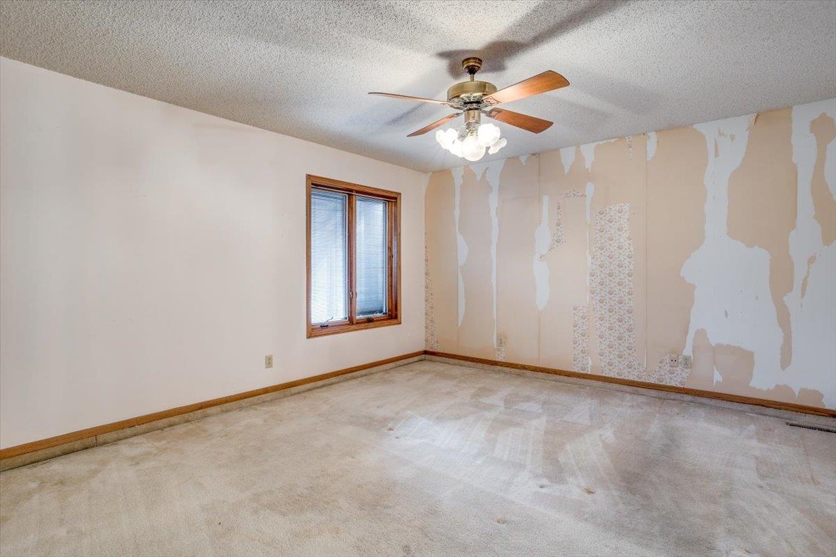 795 South Whippoorwill Road Derby, KS 67037 - Photo 18 of 36