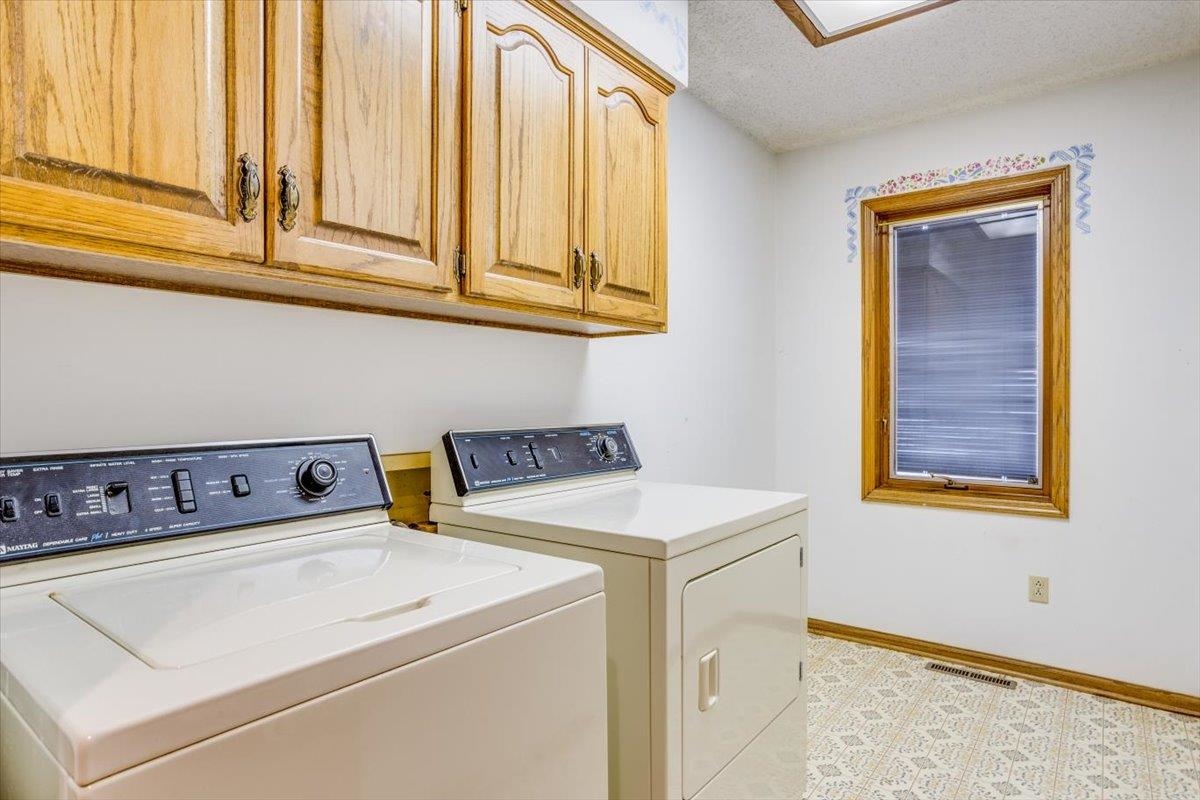 795 South Whippoorwill Road Derby, KS 67037 - Photo 21 of 36