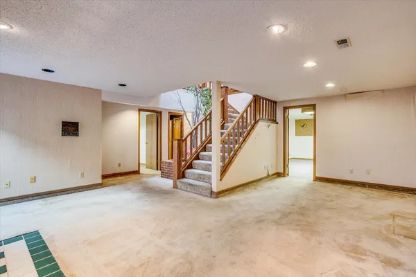 $220,000 | 795 South Whippoorwill Road, Derby, KS 67037