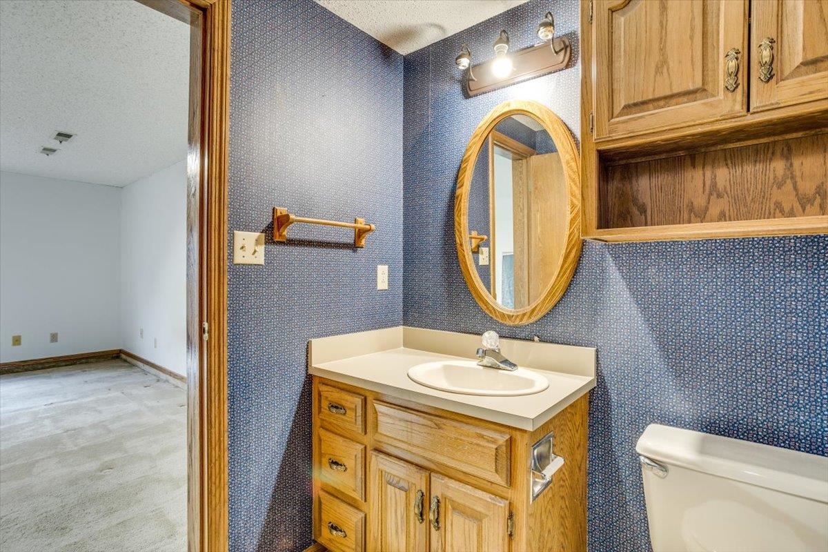 795 South Whippoorwill Road Derby, KS 67037 - Photo 32 of 36