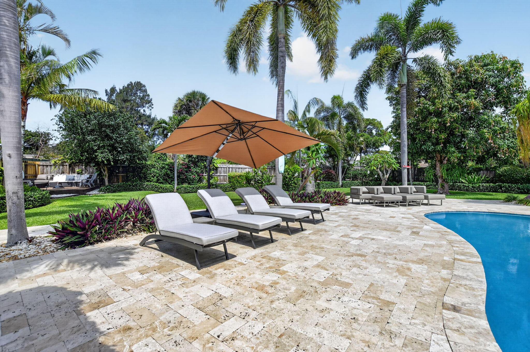 6951 Northeast 7th Avenue Boca Raton, FL 33487 - Photo 54 of 60 54-web-or-mls-DSC_1916