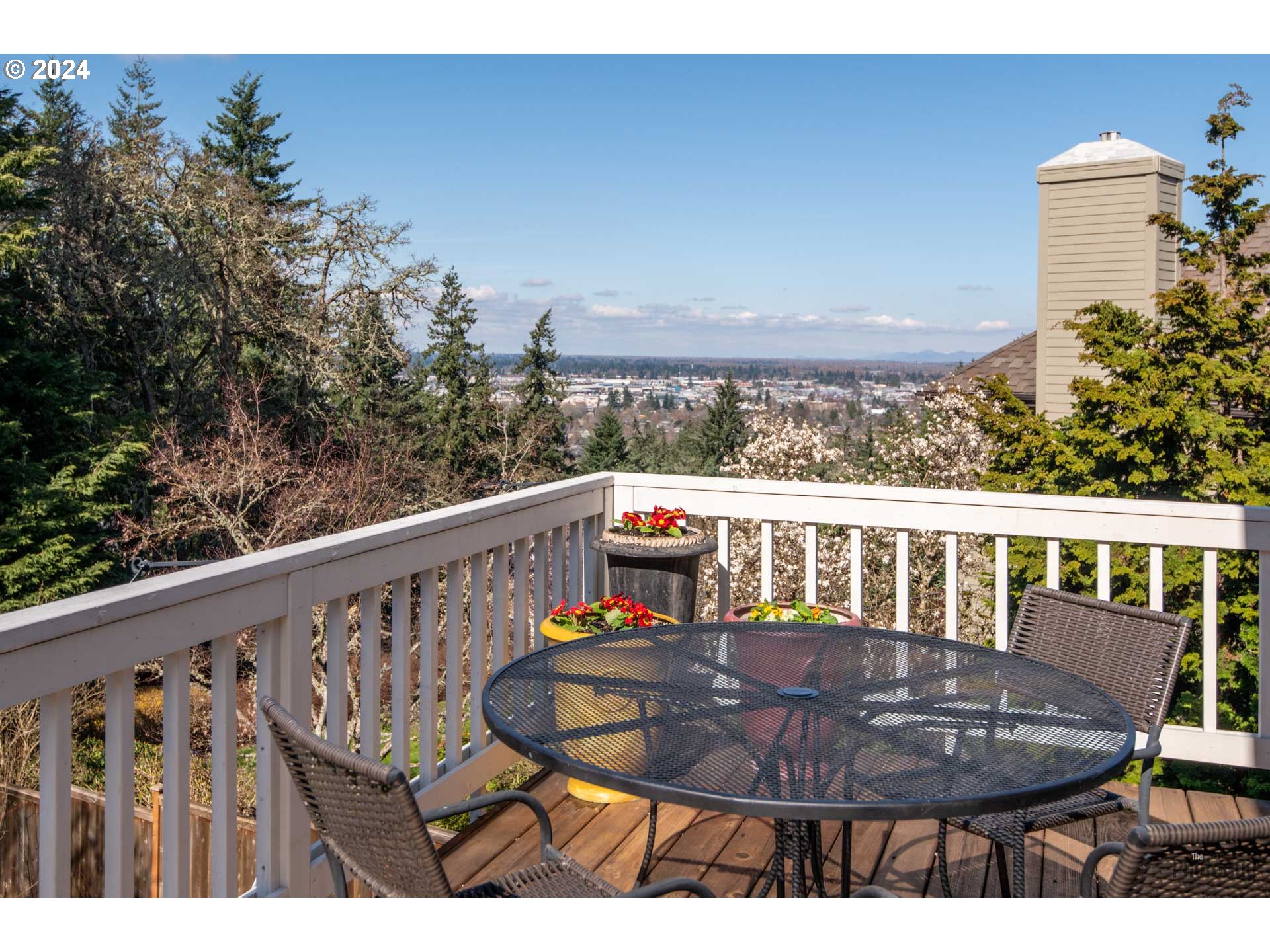 2054 Morning View Drive Eugene, OR 97405 - Photo 21 of 48 a view of a balcony with furniture