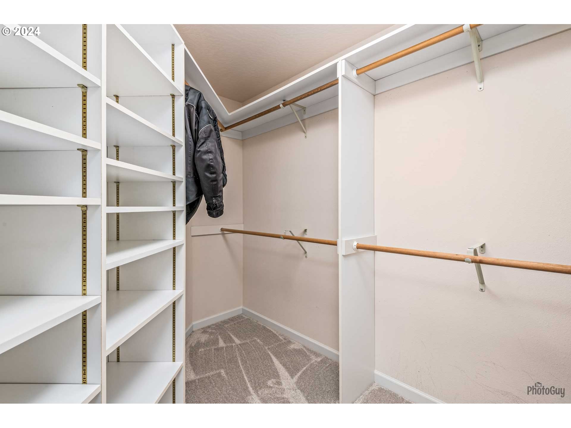 2054 Morning View Drive Eugene, OR 97405 - Photo 31 of 48