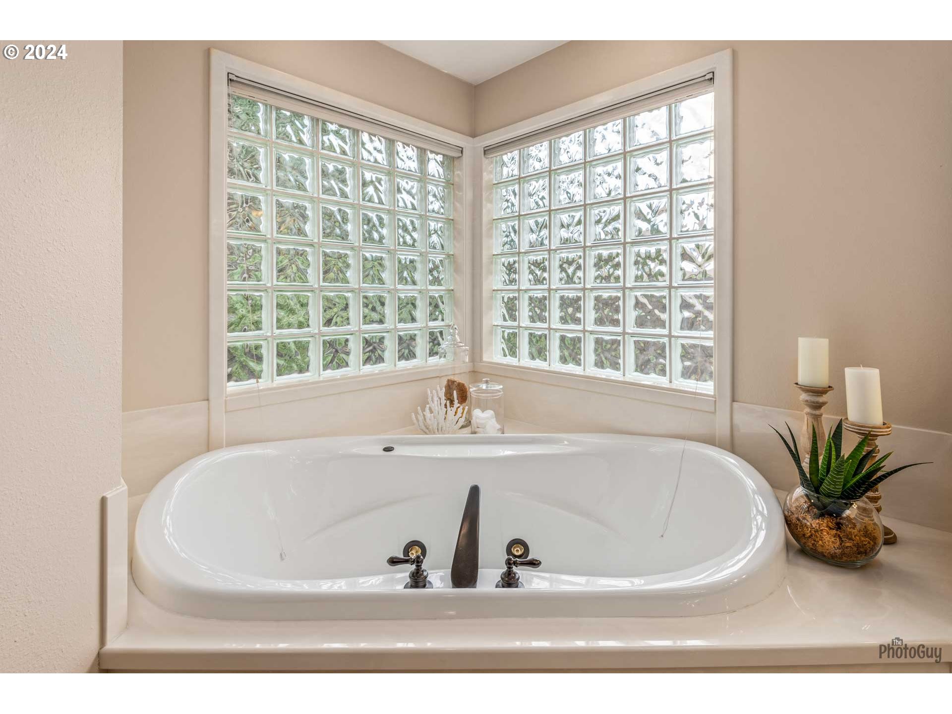 2054 Morning View Drive Eugene, OR 97405 - Photo 34 of 48